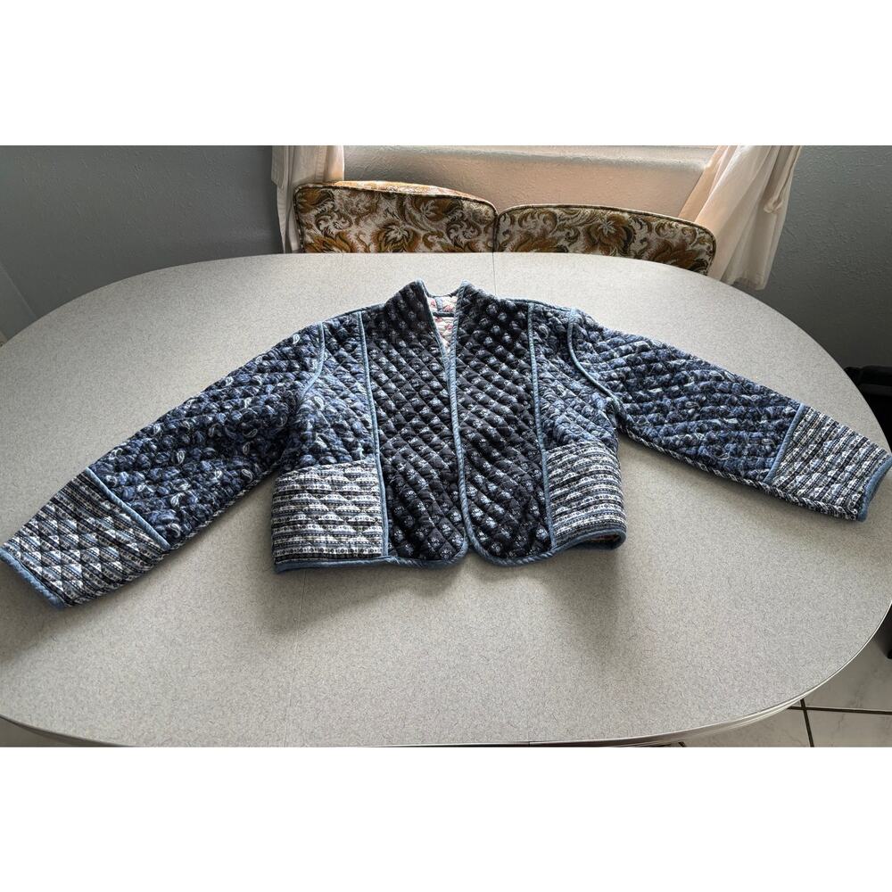 Pre-loved Reversible Quilted Jacket Size S